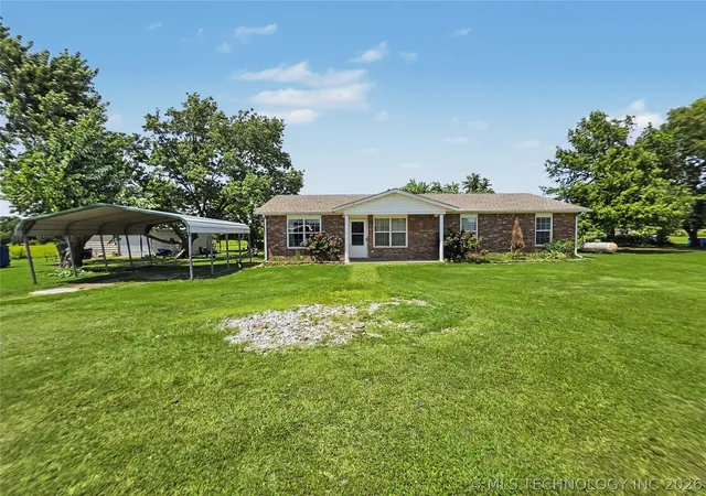 Homes for sale in Muskogee, OK | 3034 E Davis Field Rd, Muskogee, OK 74403 | MLS# 2624334
