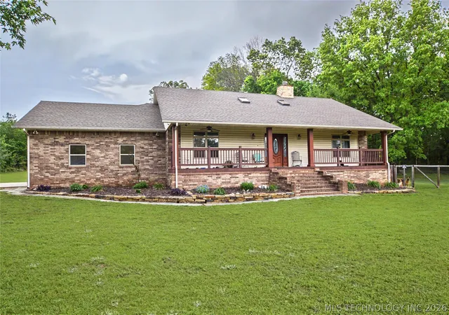 Homes for sale in Tahlequah, OK | 16700 N Spears Rd, Tahlequah, OK 74464 | MLS# 2624344