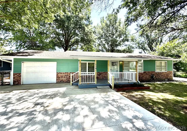Photo 1 of Sale Pending at 110 Se 5th Street, Checotah, OK 74426 | MLS# 2624051 | Listing updated on 2026-08-20