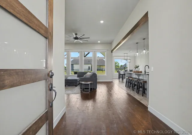Homes for sale in Collinsville, OK | 7103 E 139Th St, Collinsville, OK 74021 | MLS# 2624315