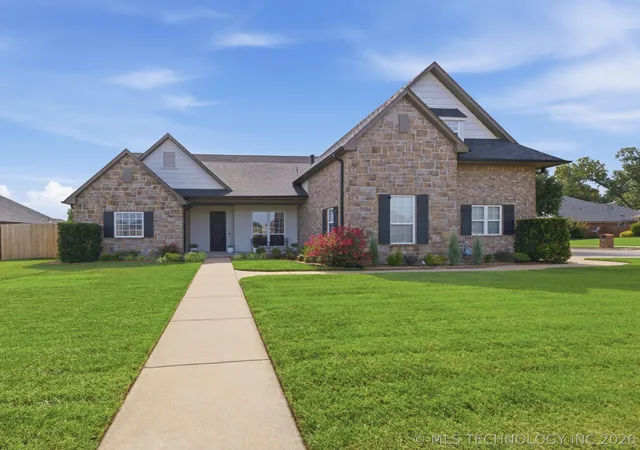 Homes for sale in Bartlesville, OK | 1012 Terri Dr, Bartlesville, OK 74006 | MLS# 2624288