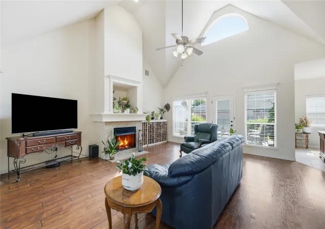Photo 3 of Single family home for sale at 1012 Terri Dr, Bartlesville, OK 74006 | MLS# 2624288 | Listing updated on 2026-08-28