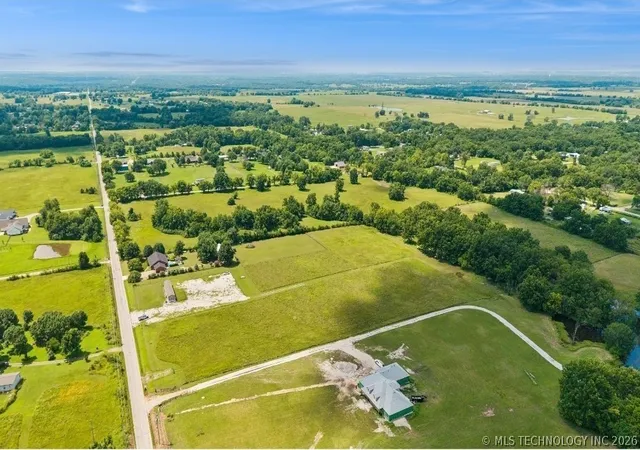 Homes for sale in Catoosa, OK | 1790 S 273Rd East Ave, Catoosa, OK 74015 | MLS# 2602619