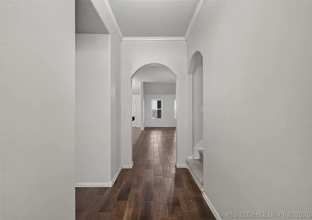 2nd image of 2450 S Narcissus Ct, Broken Arrow, OK 74012 | MLS# 2624290