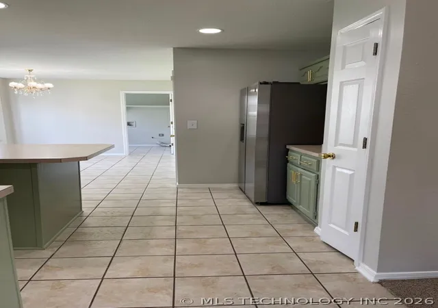 Photo 2 of Single family home for sale at 4012 W Queens St, Broken Arrow, OK 74012 | MLS# 2624409 | Listing updated on 2026-08-31