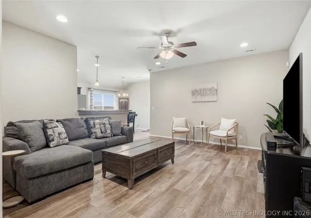 Homes for sale in Owasso, OK | 6620 N 128th Eastavenue, Owasso, OK 74055 | MLS# 2624396