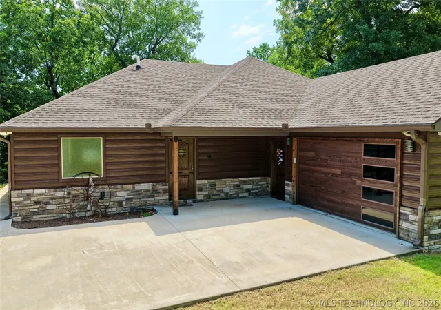 Photo 2 of Sale Pending at 117051 S 4238 Road, Eufaula, OK 74432 | MLS# 2624342 | Listing updated on 2026-09-15