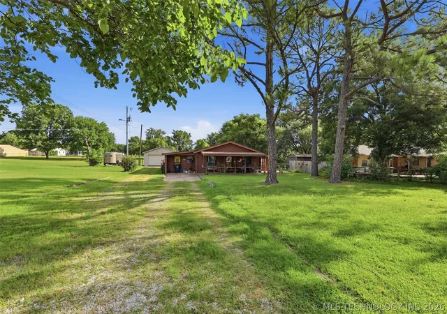 Homes for sale in Ada, OK | 17068 County Road 1520, Ada, OK 74820 | MLS# 2624421