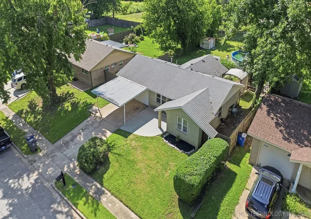 Photo 3 of Sale Pending at 16425 E 1st Street S #0, Tulsa, OK 74108 | MLS# 2624381 | Listing updated on 2026-08-25