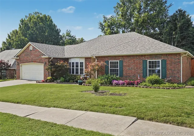 Photo 3 of Sale Pending at 9200 E 113th Street S, Bixby, OK 74008 | MLS# 2624195 | Listing updated on 2026-08-20