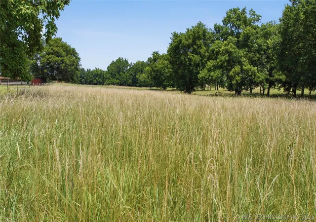 5th image of 422985 E 1080 Rd, Checotah, OK 74426 | MLS# 2624399