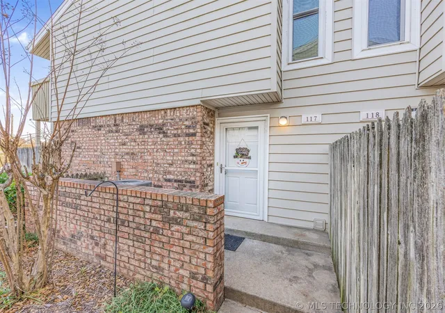 2nd image of 2801 S Juniper Ave #117, Broken Arrow, OK 74012 | MLS# 2624432