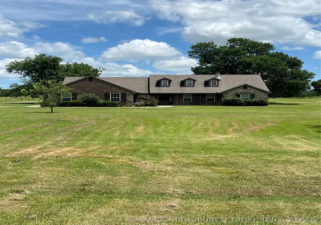 Homes for sale in Okmulgee, OK | 14260 N 270 Rd, Okmulgee, OK 74447 | MLS# 2624417