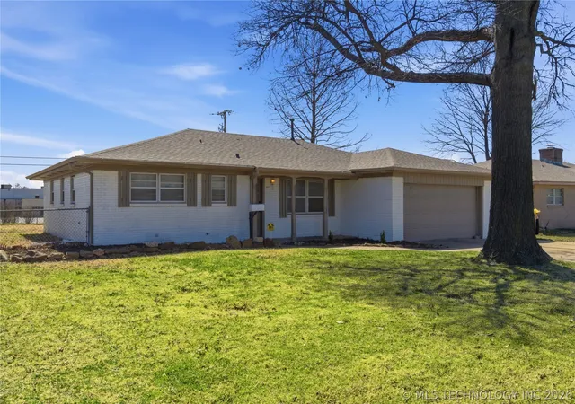 2nd image of 11338 E 7th St, Tulsa, OK 74128 | MLS# 2624438