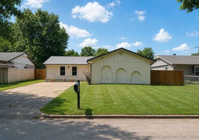 Homes for sale in Broken Arrow, OK | 21410 E 31st Pl S, Broken Arrow, OK 74014 | MLS# 2624378