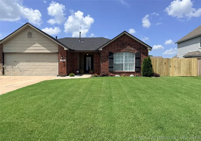 Homes for sale in Broken Arrow, OK | 19709 E 39th St S, Broken Arrow, OK 74014 | MLS# 2624454