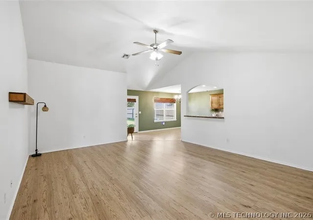 Homes for sale in Jenks, OK | 4013 W 103rd Ct S, Jenks, OK 74037 | MLS# 2624161