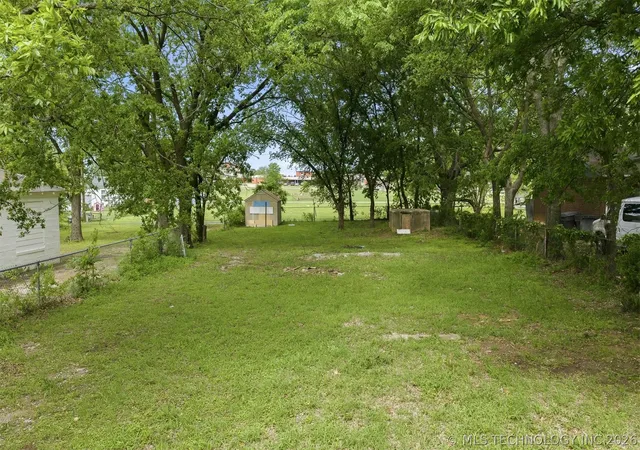 3rd image of 1009 Culbertson St, Ardmore, OK 73401 | MLS# 2624390