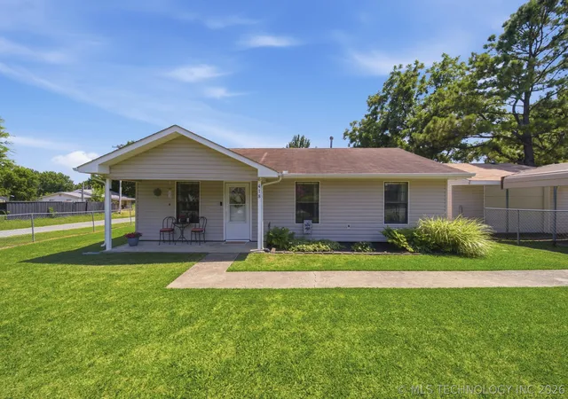 1st image of 418 E 3rd St, Beggs, OK 74421 | MLS# 2624463