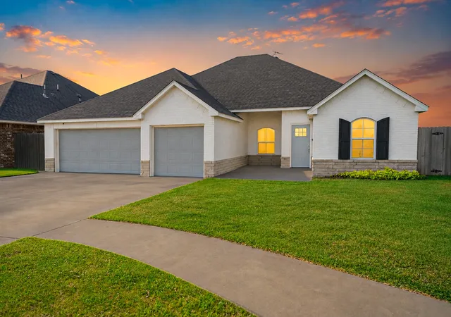 1st image of 2807 Falling Leaves Dr, Weatherford, OK 73096 | MLS# 2624496