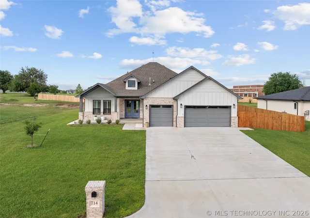 Homes for sale in Ardmore, OK | 714 Prairie View Rd, Ardmore, OK 73401 | MLS# 2624519