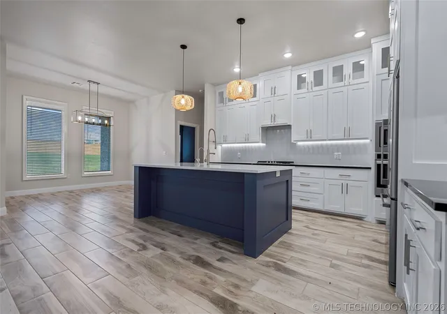 Homes for sale in Ardmore, OK | 714 Prairie View Rd, Ardmore, OK 73401 | MLS# 2624519
