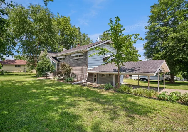 Homes for sale in Miami, OK | 2325 J St Sw, Miami, OK 74354 | MLS# 2624587
