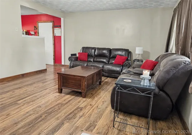 Homes for sale in Tahlequah, OK | 1704 Evans St, Tahlequah, OK 74464 | MLS# 2624607