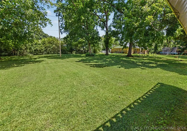 Homes for sale in Tahlequah, OK | 706 N Oklahoma Ave, Tahlequah, OK 74464 | MLS# 2624610