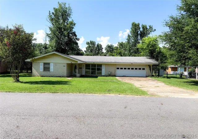 Photo 1 of Sale Pending at 811 Ne 5th Street, Antlers, OK 74523 | MLS# 2624627 | Listing updated on 2026-08-20