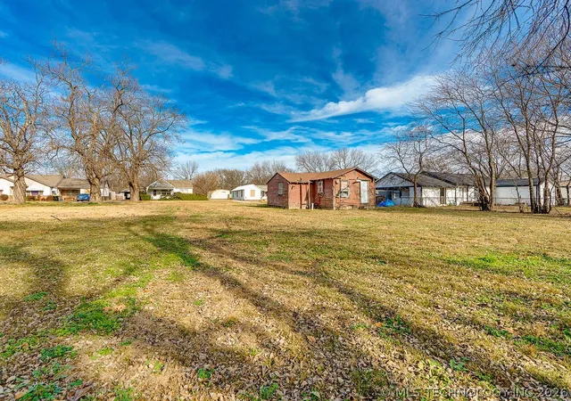 1st image of 721 W 4th St, Ada, OK 74820 | MLS# 2622861