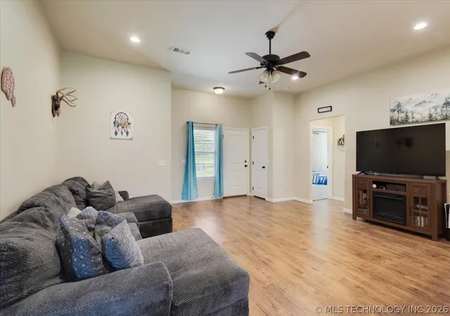 Photo 3 of Single family home for sale at 60 Autumn Run, Durant, OK 74701 | MLS# 2624664 | Listing updated on 2026-09-22