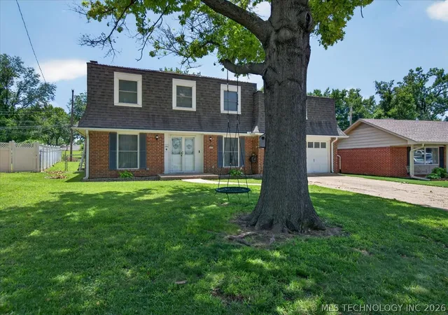 Photo 3 of Sale Pending at 5821 Harvard Dr, Bartlesville, OK 74006 | MLS# 2624696 | Listing updated on 2026-09-25