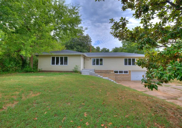 1st image of 514 W Wichita Ave, Cleveland, OK 74020 | MLS# 2624724