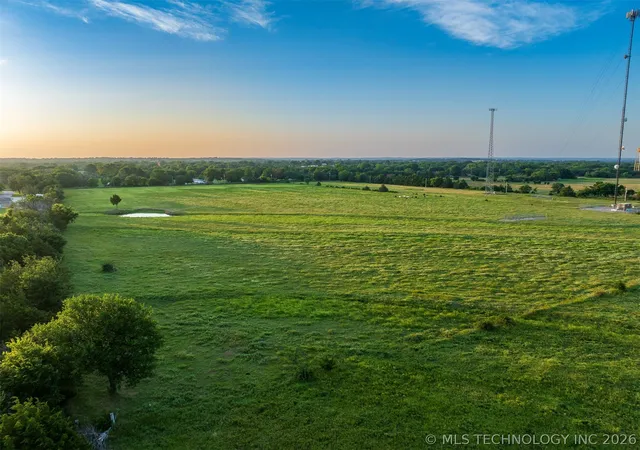 Homes for sale in Wetumka, OK | 50 W Francis St, Wetumka, OK 74883 | MLS# 2622163