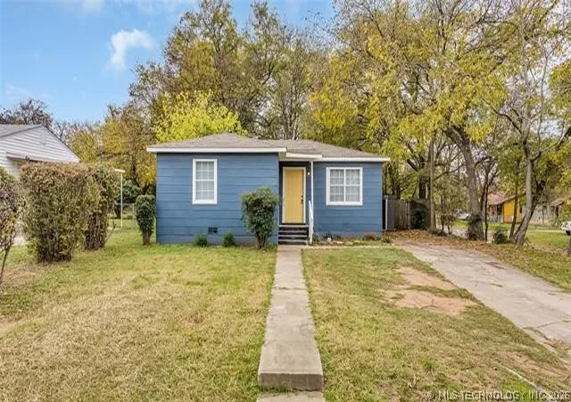 1st image of 301 Se Park St, Ardmore, OK 73401 | MLS# 2624712