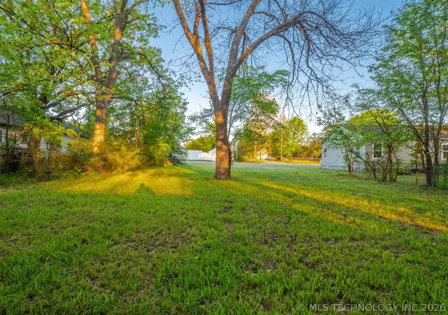3rd image of 610 S Strong, Mc Alester, OK 74501 | MLS# 2624745