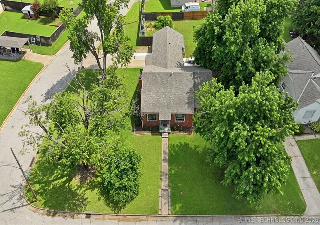 Photo 33 of Single family home for sale at 2303 S Delaware Ct, Tulsa, OK 74114 | MLS# 2624740 | Listing updated on 2026-08-20