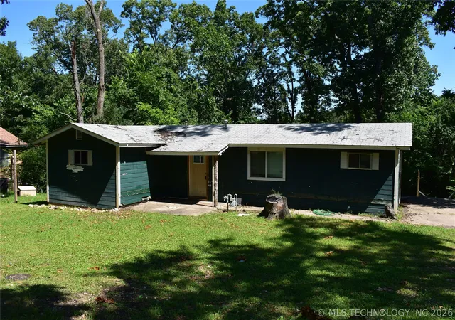 Homes for sale in Tahlequah, OK | 2051 S Tarkington St, Tahlequah, OK 74464 | MLS# 2624586