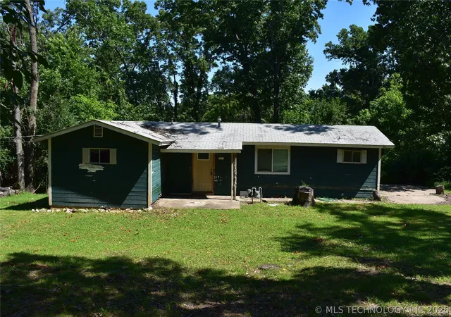 Photo 2 of Single family home for sale at 2051 S Tarkington St, Tahlequah, OK 74464 | MLS# 2624586 | Listing updated on 2026-08-20