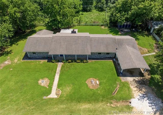 Photo 4 of Single family home for sale at 502 Fir Ln, Warner, OK 74469 | MLS# 2624772 | Listing updated on 2026-08-20
