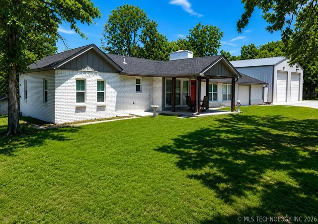Homes for sale in Porum, OK | 428773 E 1131 Rd, Porum, OK 74455 | MLS# 2624457