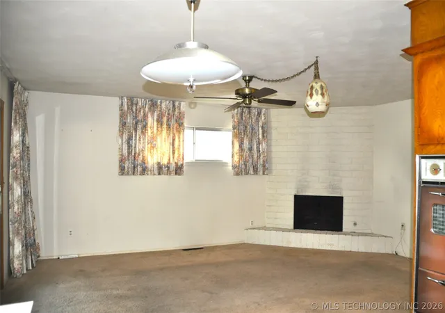 Photo 3 of Sale Pending at 6916 E 15th Place, Tulsa, OK 74112 | MLS# 2624660 | Listing updated on 2026-07-13