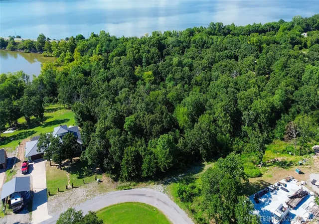 Photo 3 of Land for sale at 11 Bent Oak, Eufaula, OK 74432 | MLS# 2624894 | Listing updated on 2026-08-20