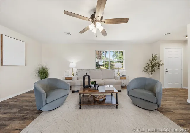 Photo 3 of Sale Pending at 1819 S Overlook Dr, Terlton, OK 74081 | MLS# 2624882 | Listing updated on 2026-08-20