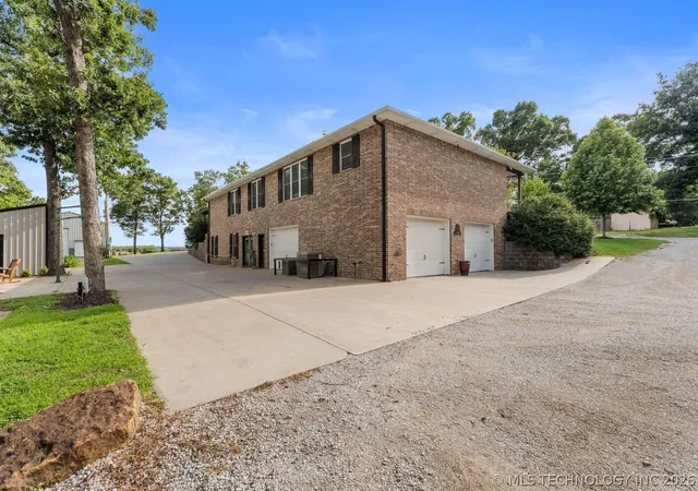3rd image of 31880 Crescent Dr, Afton, OK 74331 | MLS# 2622308
