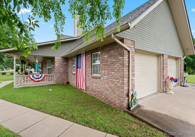 3rd image of 1035 Hillside Rd, Grove, OK 74344 | MLS# 2621106