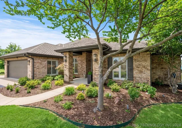 1st image of 5013 Lake Breeze Rd, Grove, OK 74344 | MLS# 2616056