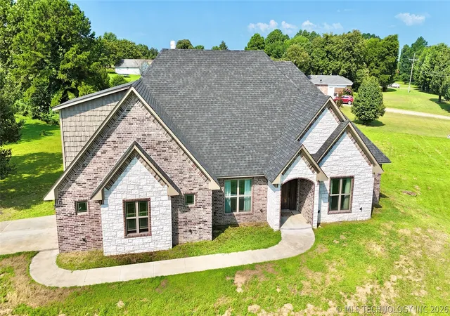 1st image of 1104 Maple Ln, Stigler, OK 74462 | MLS# 2624836