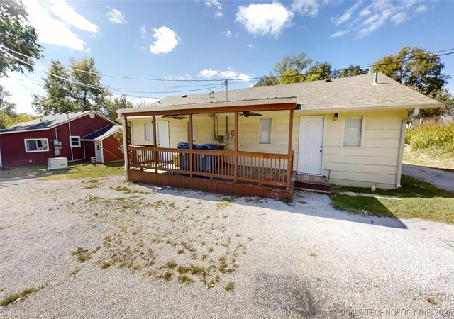 2nd image of 520 N Pennsylvania Ave, Drumright, OK 74030 | MLS# 2622542